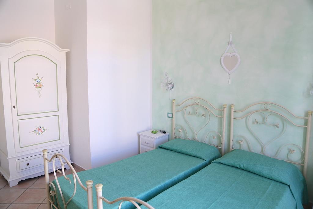B&B Le Rose Olbia Phòng bức ảnh